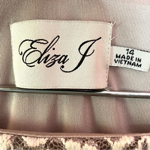 Eliza J Overlay Lace Sheath Dress Beige Taupe Long Sleeve Formal Dress Size 14 - Picture 7 of 7